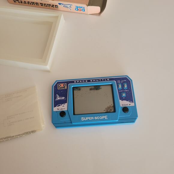 Vintage 1992 handheld game " Space shuttle". New, with manual. Collectable Item - Picture 4 of 7